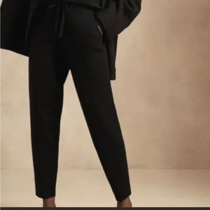 NWT! Banana republic sweater jogger